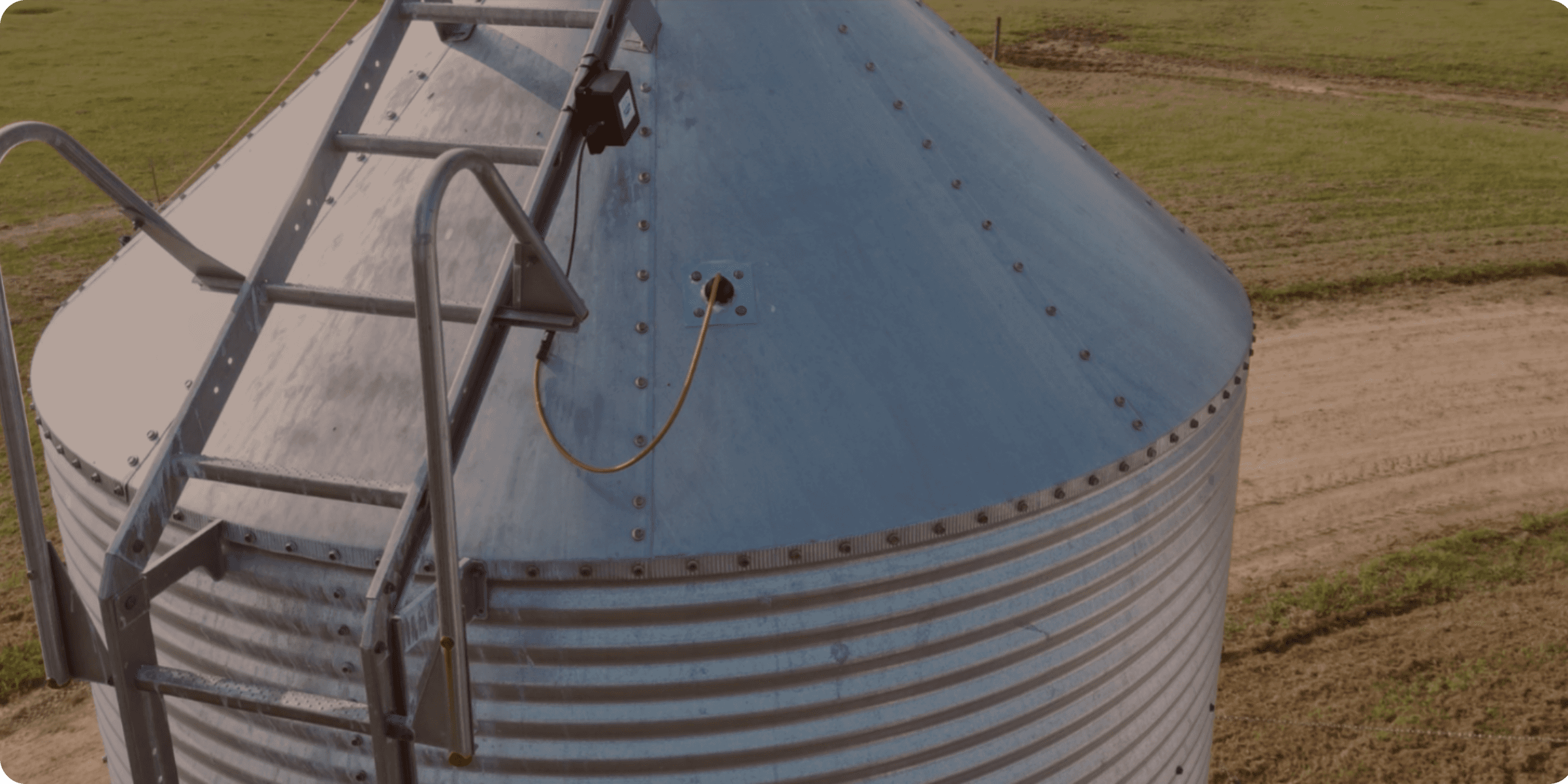 Silo d'alimentation sur une exploitation agricole